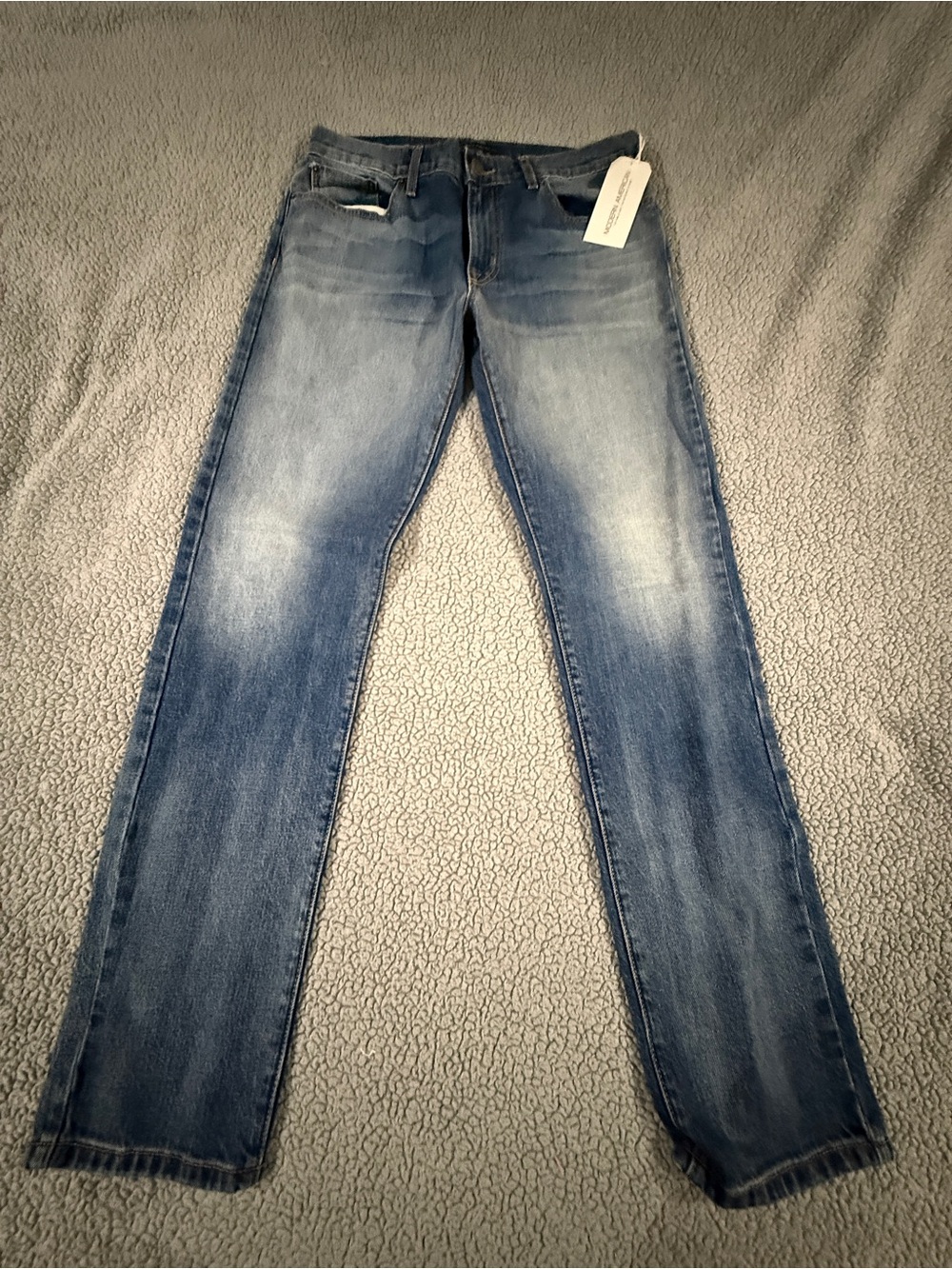 Men's Straight Jeans in Light Blue Wash